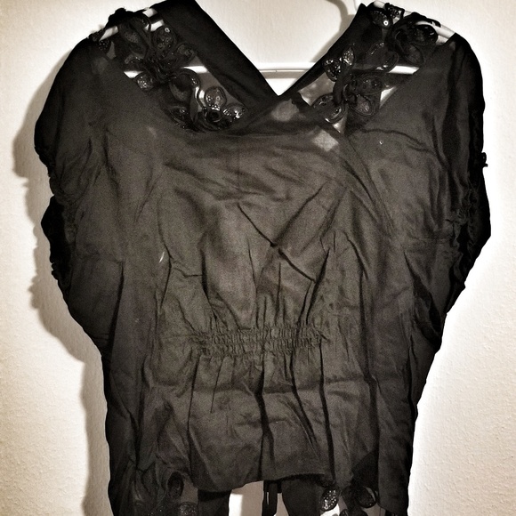 Tie cover up top - Picture 2 of 3